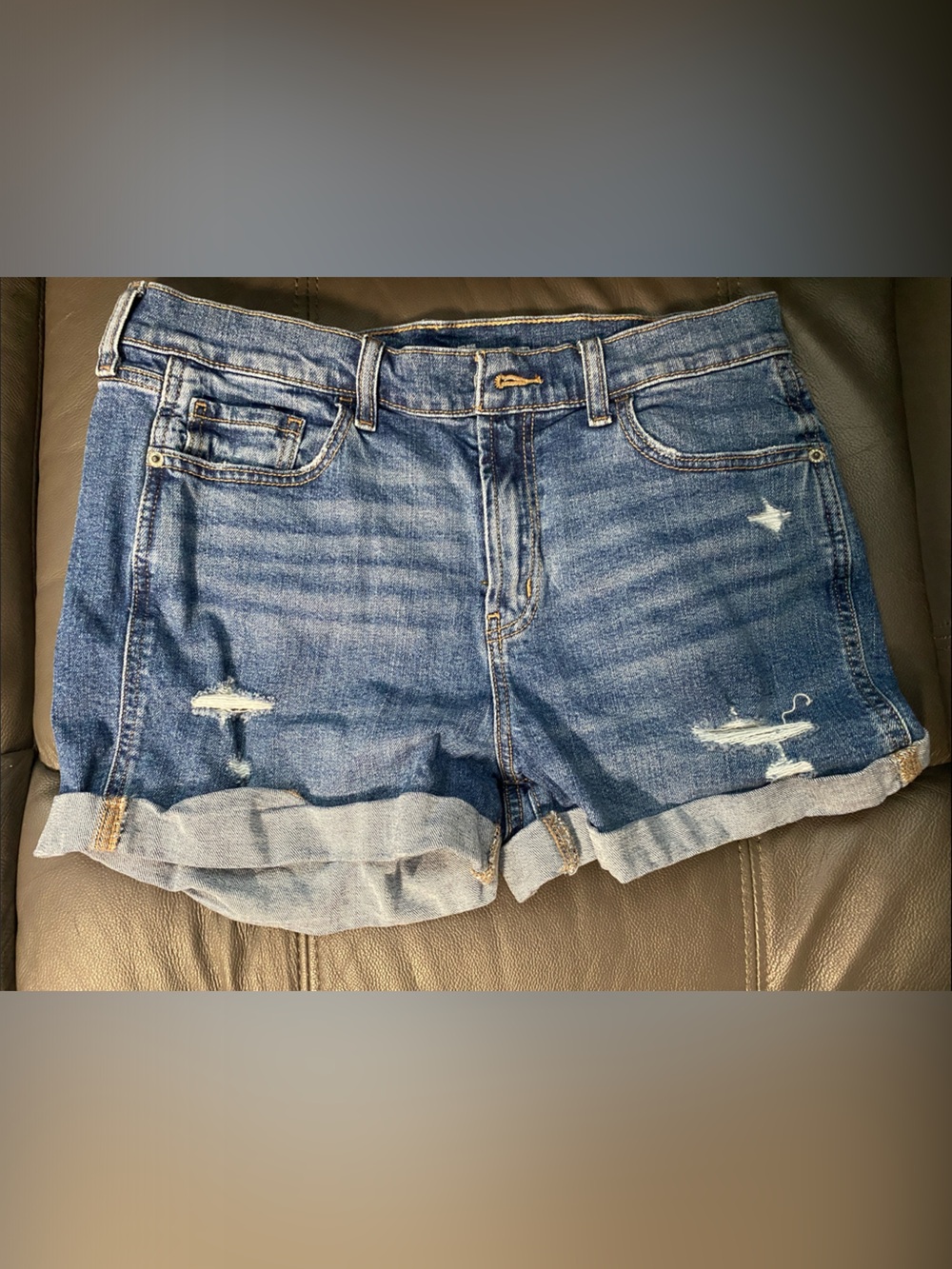 Old Navy Distressed Denim Jean Shorts in Dark Blue